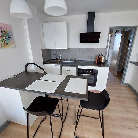 Le Voltaire - T2 Neuf Face Pyrenees Apartment ตาร์บ ภายนอก รูปภาพ